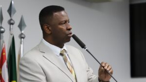 Pastor Chocolate, vereador