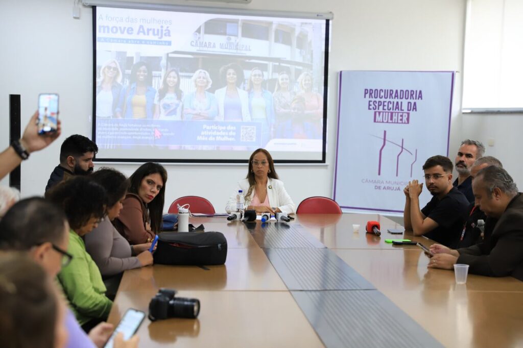 Professora Cris, presidente da Câmara