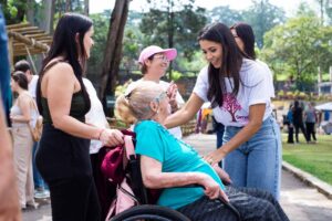 programação do mês da Mulher, Clau Camargo