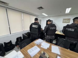 Receita Federal e Operação Fluxo Oculto