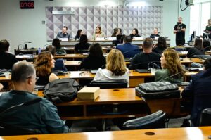 Reunião no Senado sobre fornecimento da medicação burosumabe pelo SUS