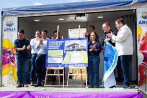 lançamento da pedra fundamental da nova escola no Jardim Emília