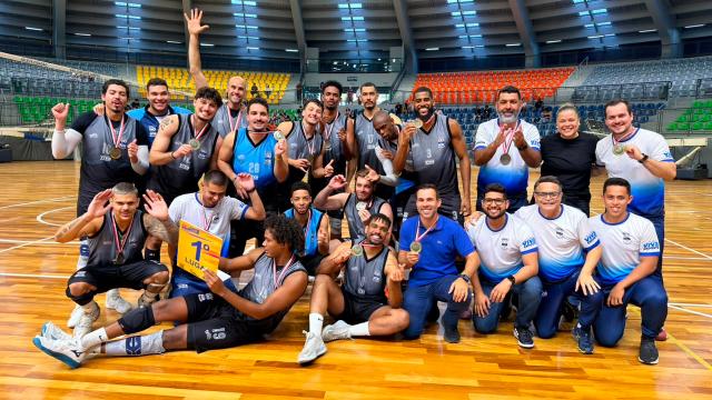 Arujá Vôlei, campeão dos Jogos Regionais