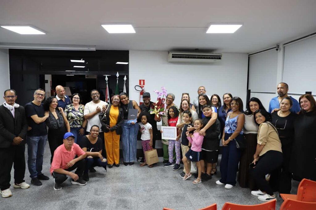 Tia Nina, homenagem na Câmara de Arujá