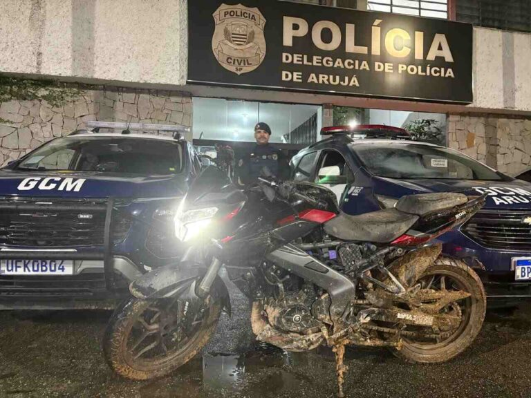 moto roubada, GCM, Delegacia de Arujá