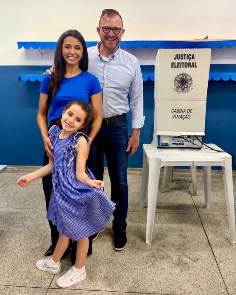 Luis Camargo, Clau Camargo e filha